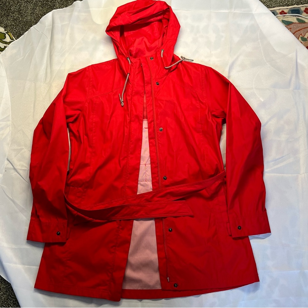Columbia pink Omni-Shield rain repellent trench coat size large